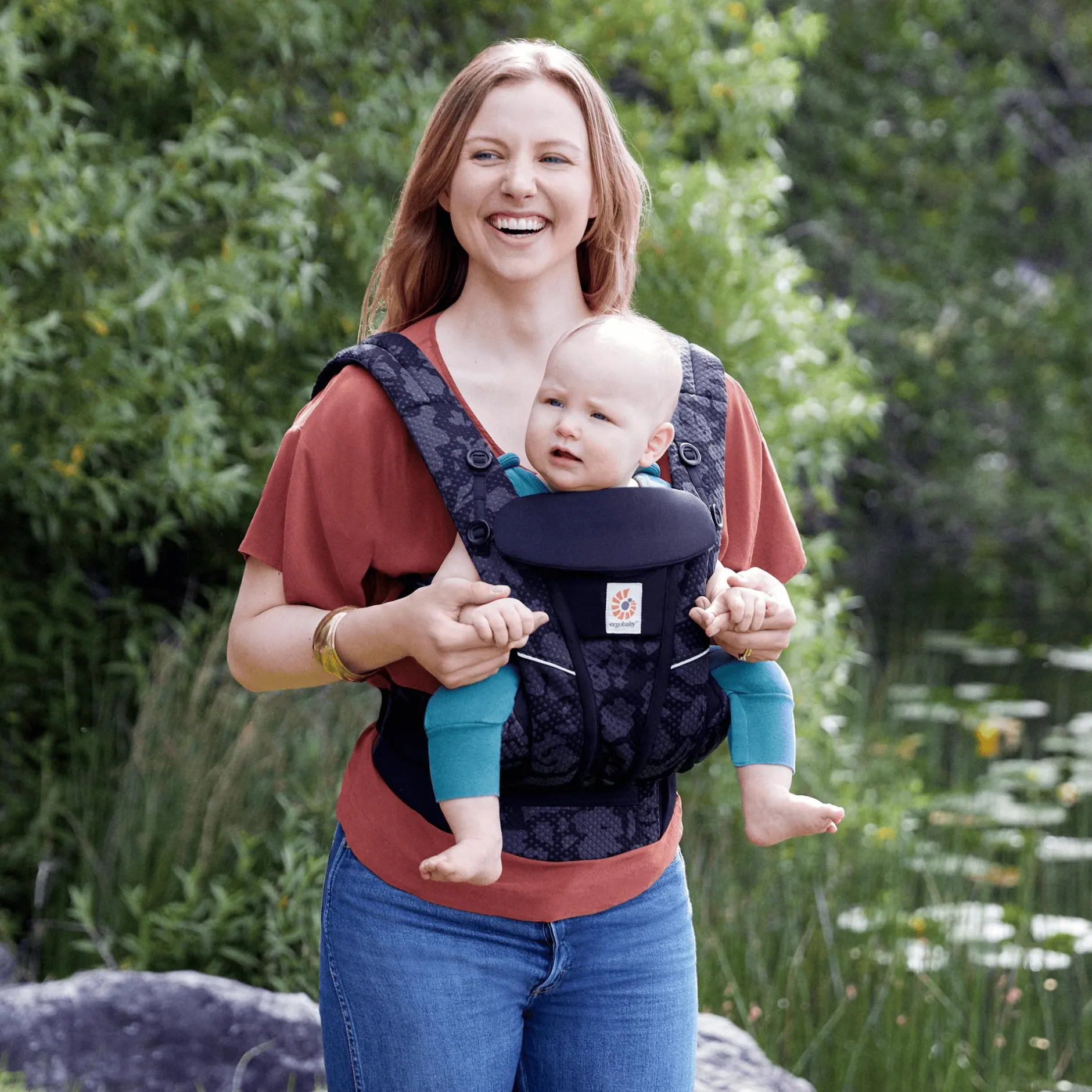 ERGObaby Adapt Onyx Bloom* Babytragen