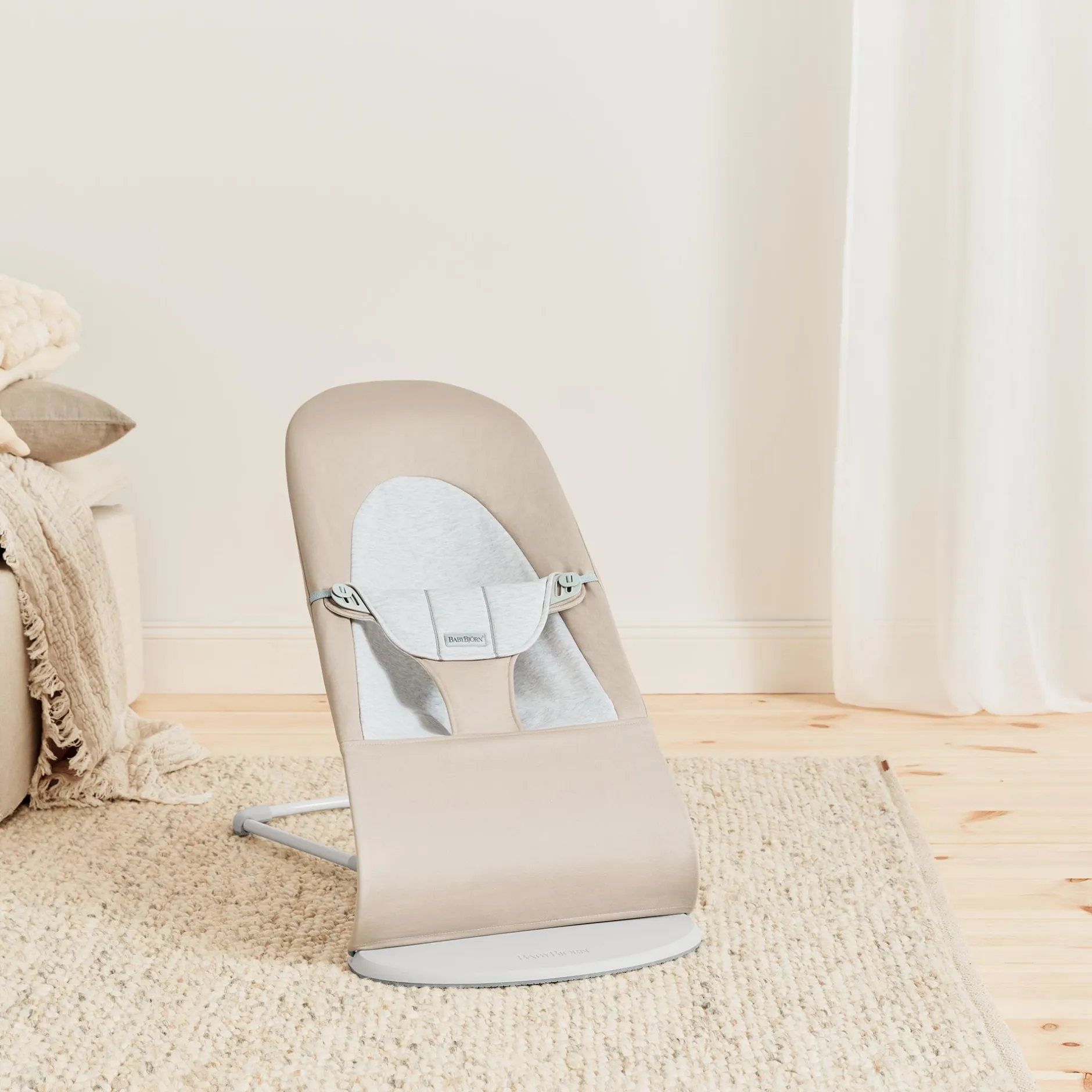 BABYBJu00d6RN Babywippe Balance Soft Beige/Grey* Wippen