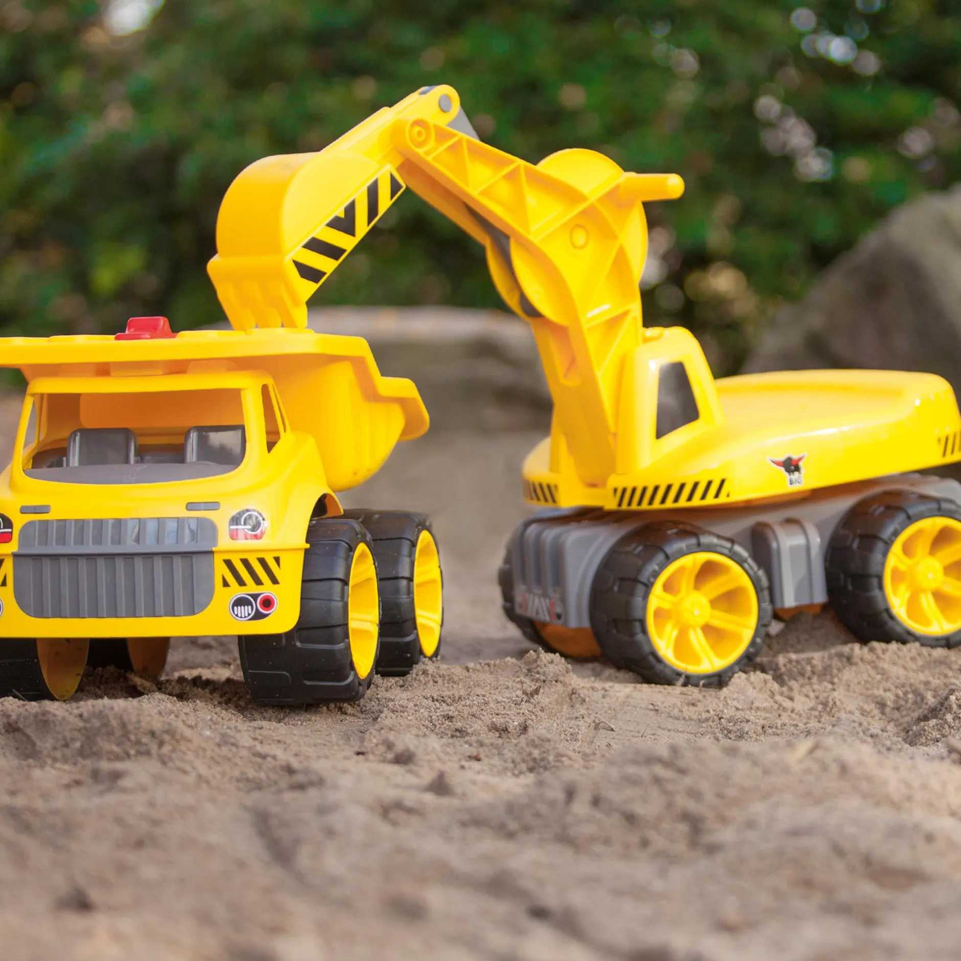BIG Power Worker Maxi Truck* Sandspielzeug