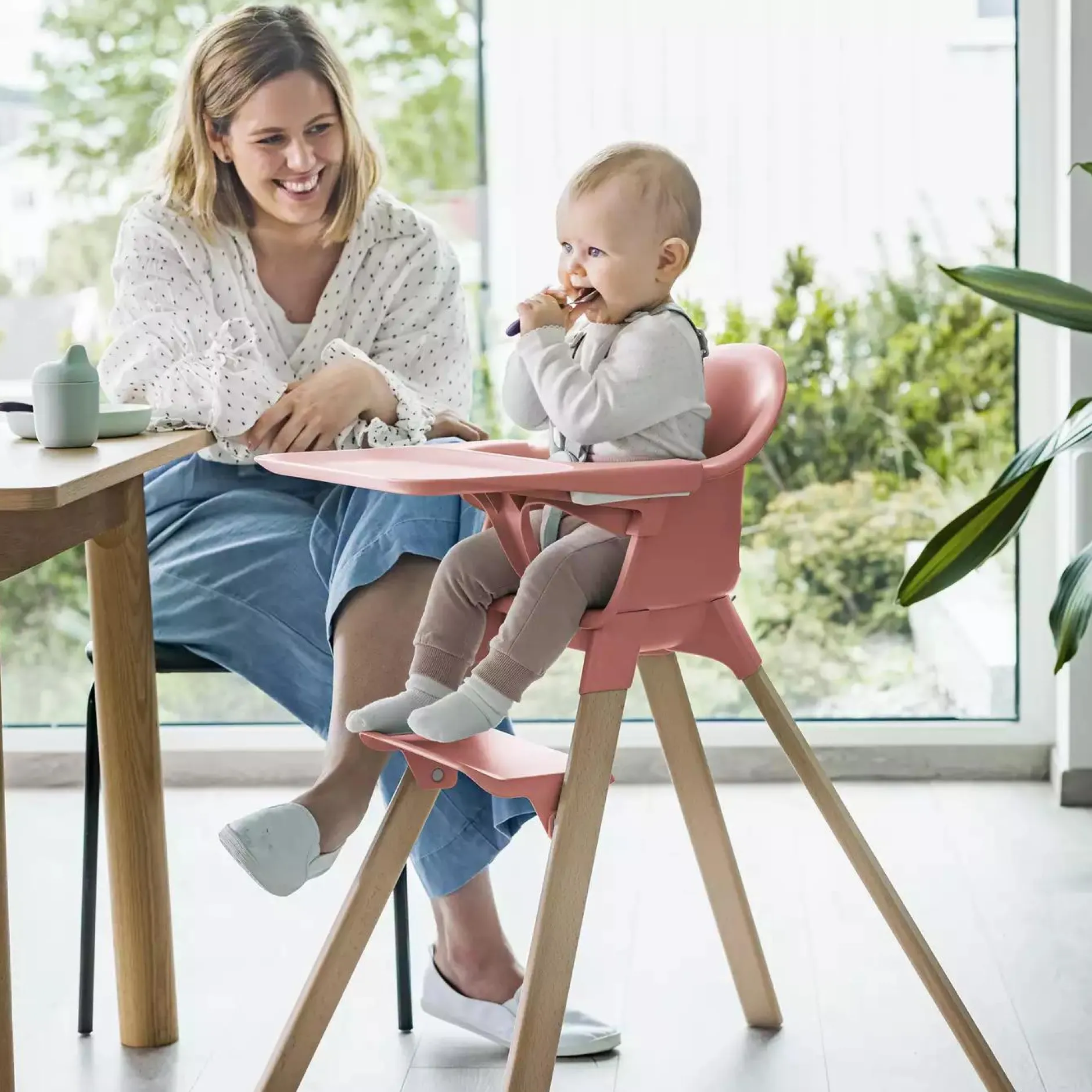 STOKKE Clikk™ Hochstuhl Sunny Coral* Treppenhochstühle