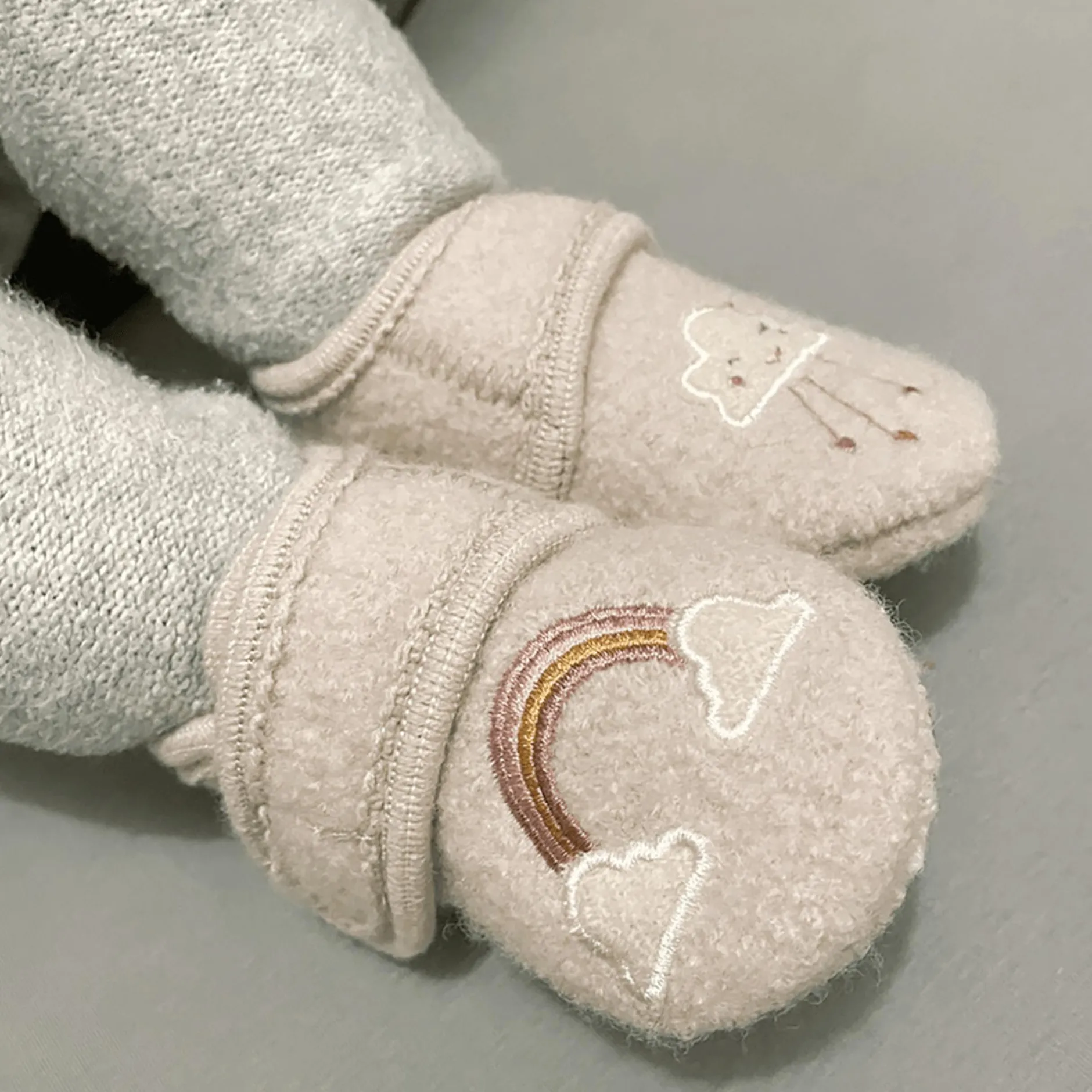 MaxiMo Hausschuhe Regenbogen* Babyschuhe