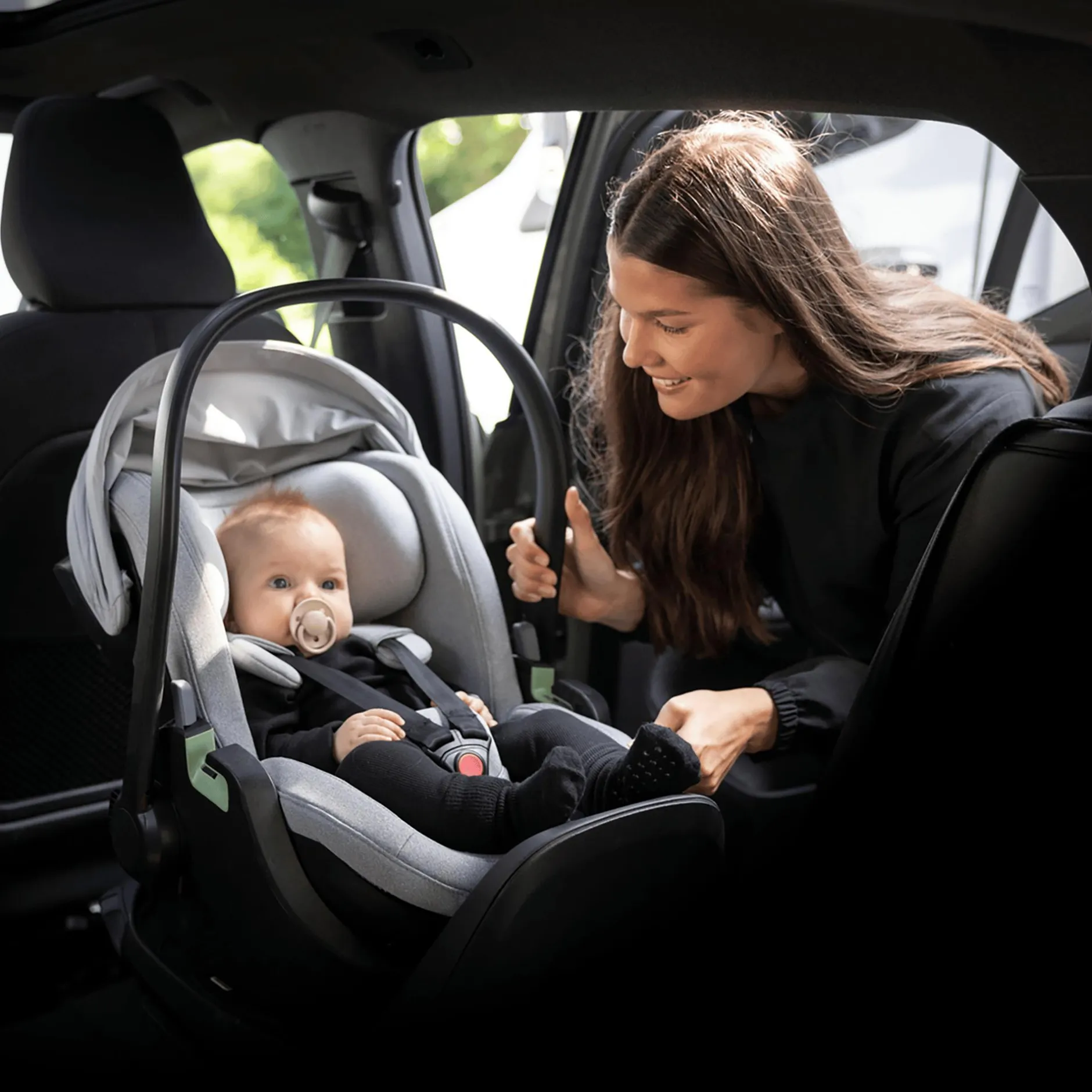 THULE Set Maple Light Grey mit Alfi Basisstation*Kinder Isofix Stationen|Babyschalen 0-13 Kg, Gruppe 0+