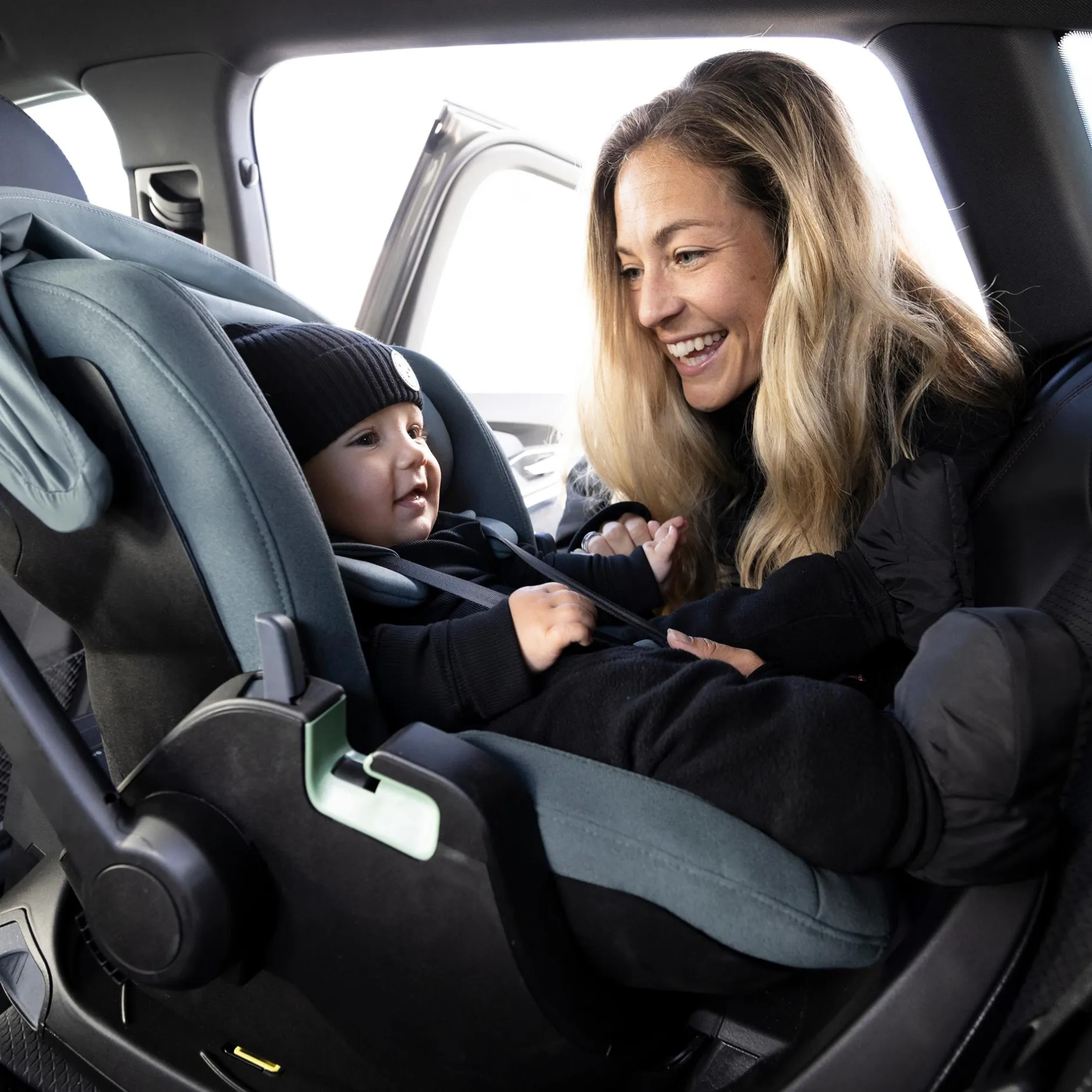 THULE Set Maple Mid Blue mit Alfi Basisstation*Kinder Isofix Stationen|Babyschalen 0-13 Kg, Gruppe 0+