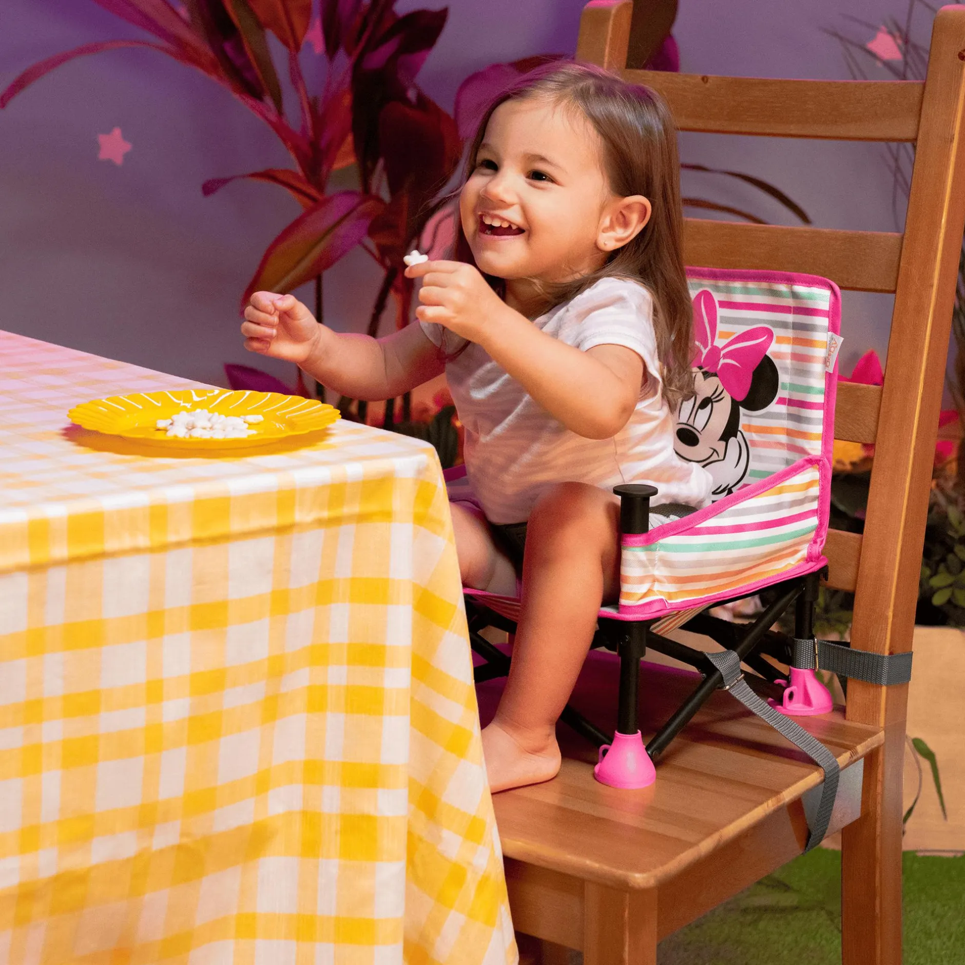 BrightStarts Sitzerhöhung Minnie Mouse Pop 'n Sit* Reisehochstühle