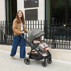 Joie signature valora™ Ebony*Kinder Buggys