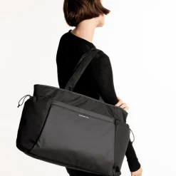 KAPTEN & SON Wickeltasche Hellvi All Black* Wickeltaschen